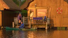 Brötchen holen im Kanu, Mecklenburgische Seenplatte