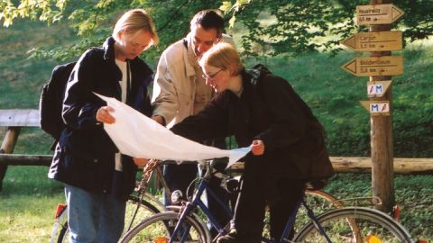 Radfahrer mit Karte