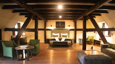 Farmer Hotel 