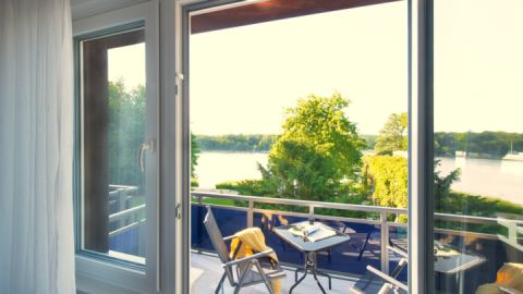 Seehotel-Ichlim_02  014_2148x1432_Balkonblick See