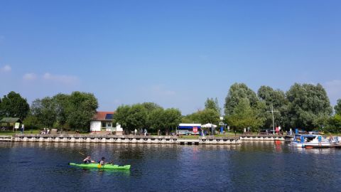 4-tägige Kanu-Hotel-Reise: Wasserwanderung von See zu See